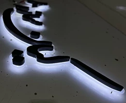 نصب و اجرا تابلو فلزی برای کیان سازه